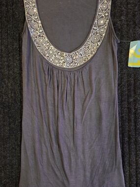 Forever-21 Embellished Scoop Neck Women’s Tank Top - Gray